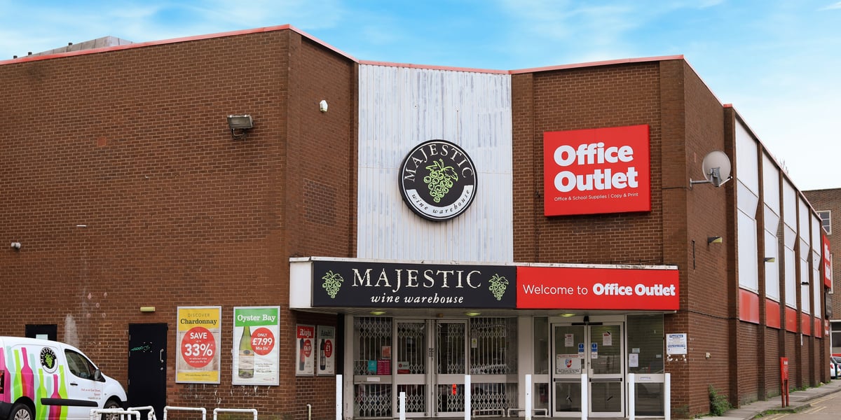 Marketing and disposal strategy leads to successful sale of London retail warehouse