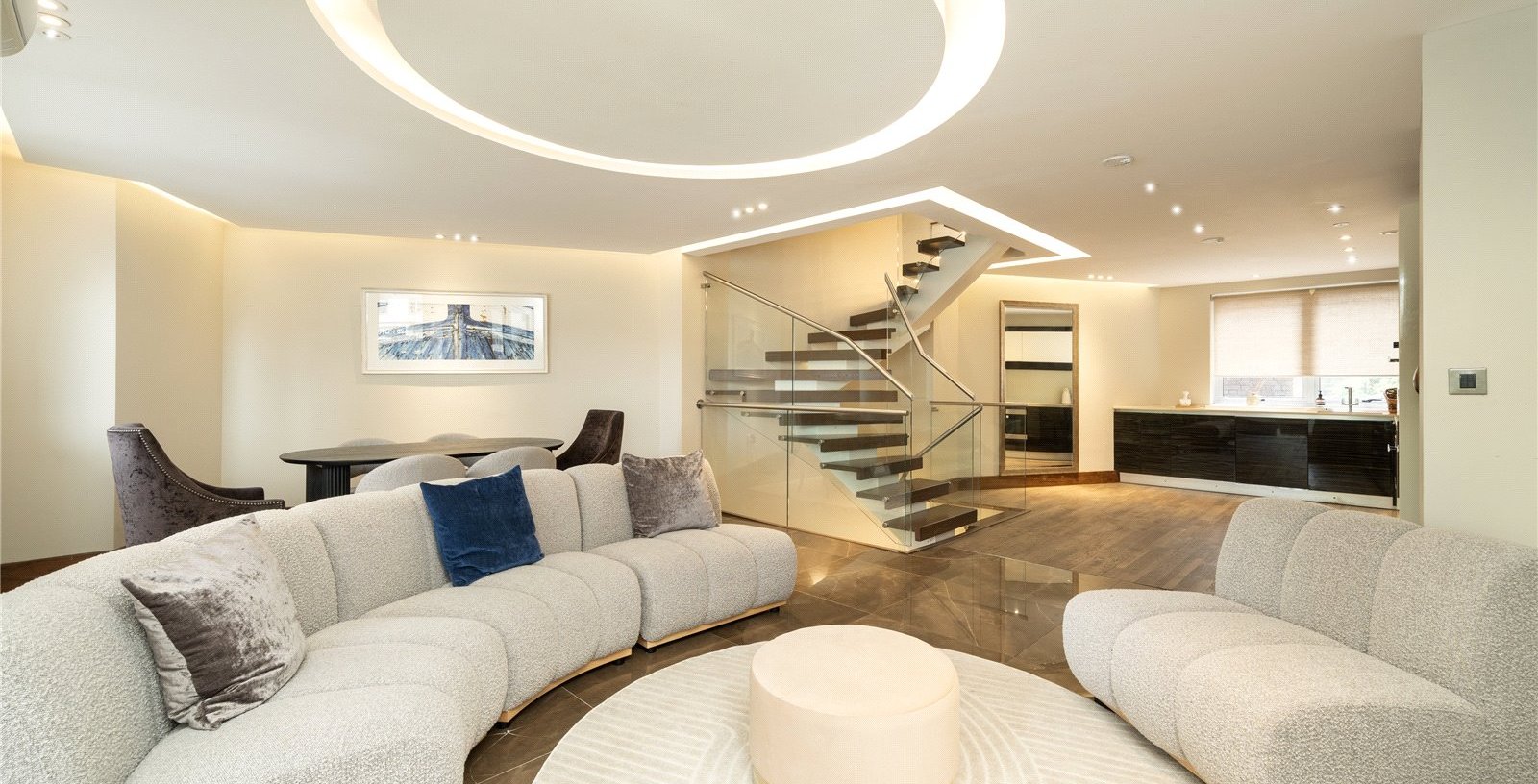 Porchester Place, London, W2 - Picture 1