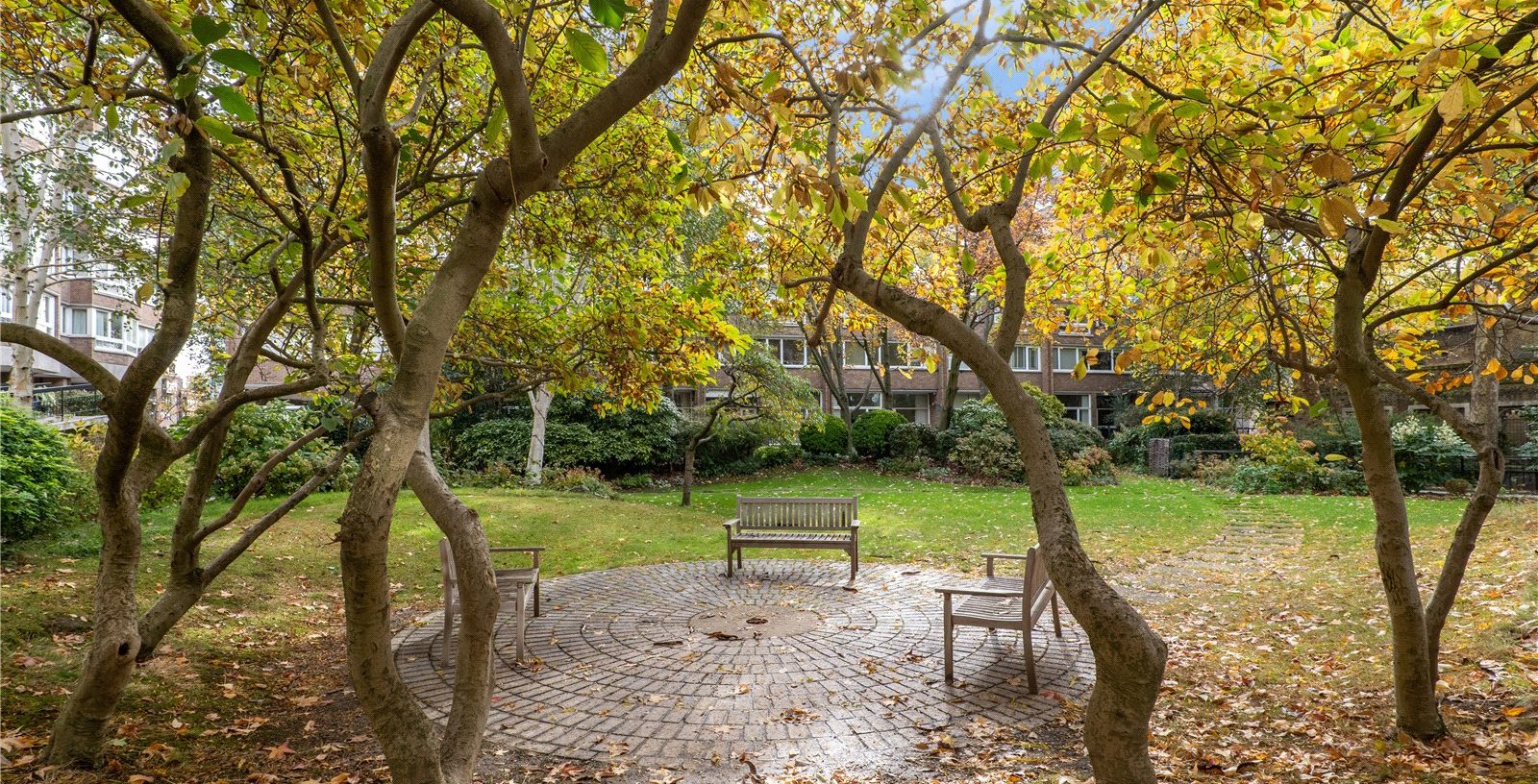 Cambridge Square, London, W2 - Picture 17