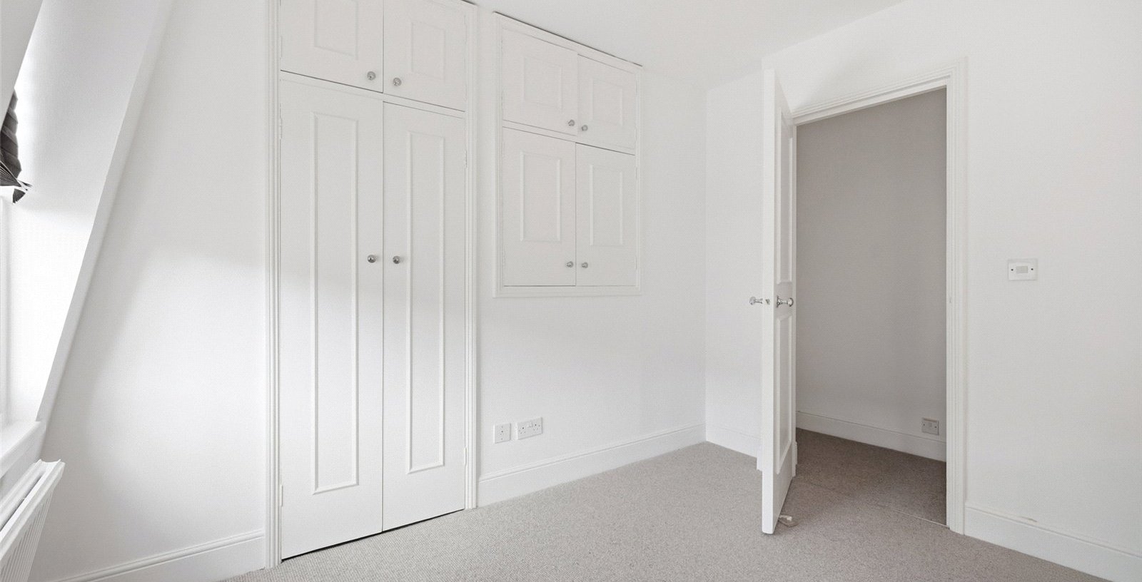 De Vere Mews, London, W8 - Picture 7