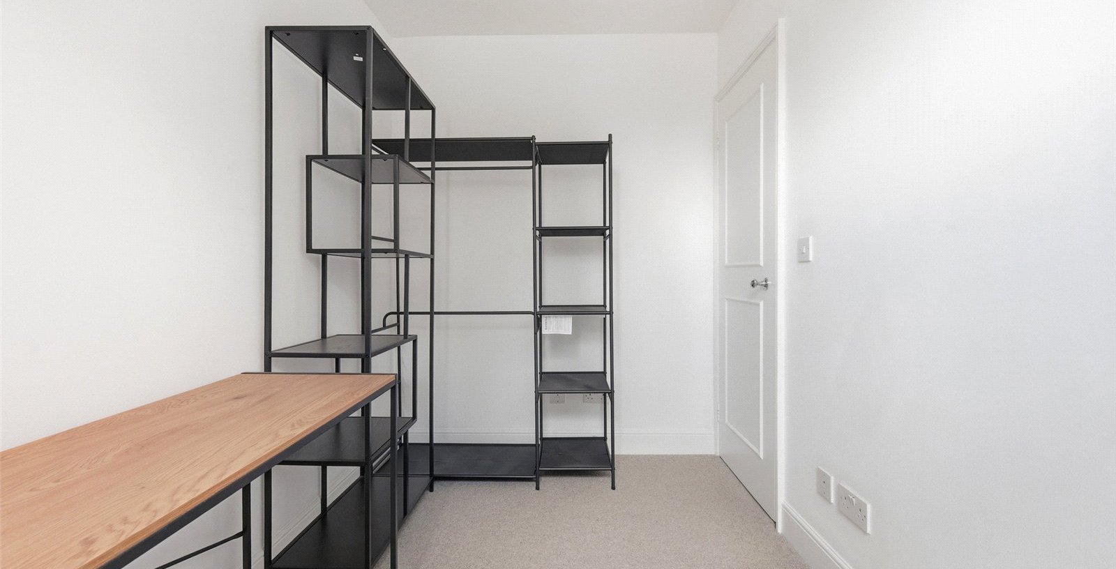 De Vere Mews, London, W8 - Picture 14