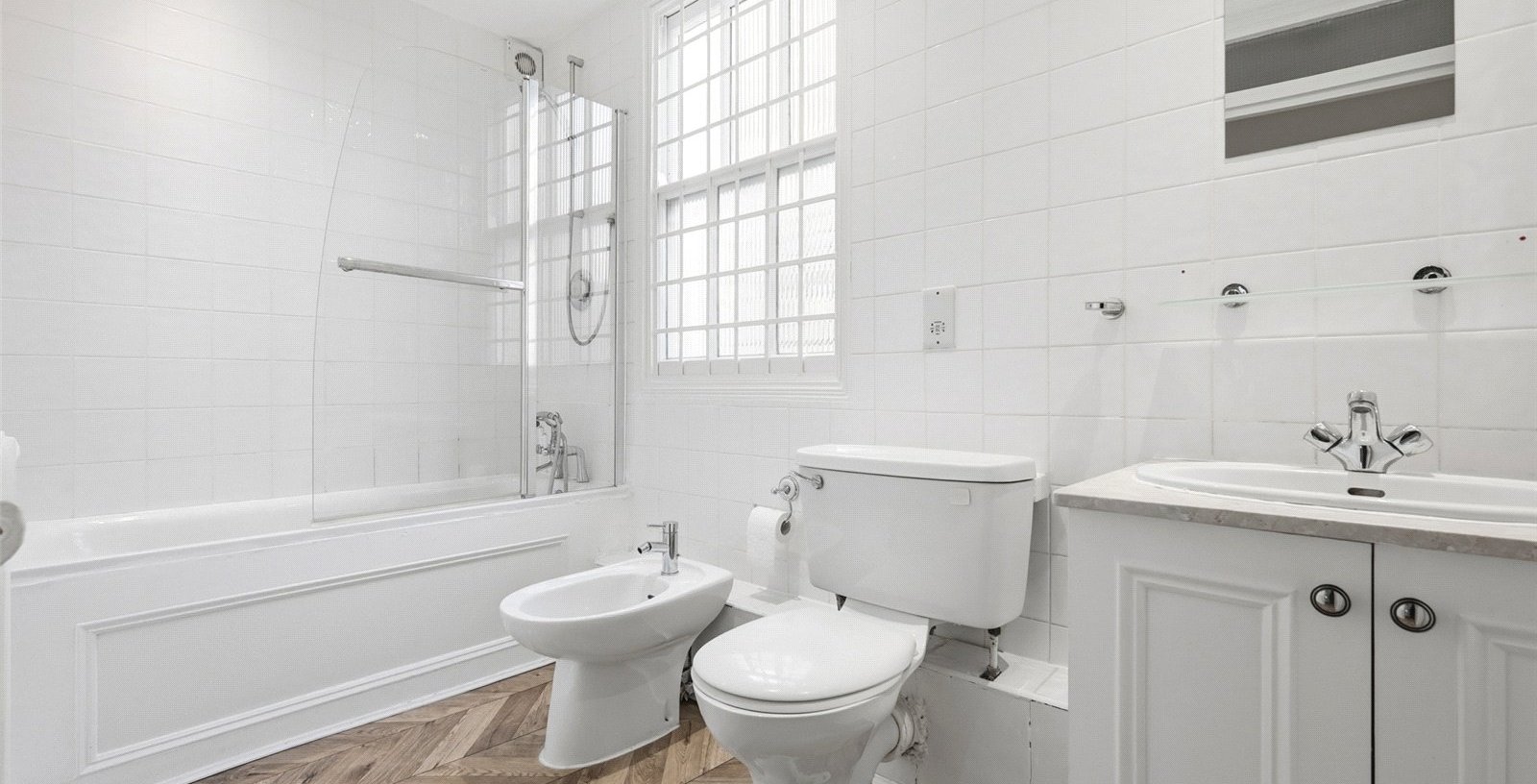 De Vere Mews, London, W8 - Picture 9