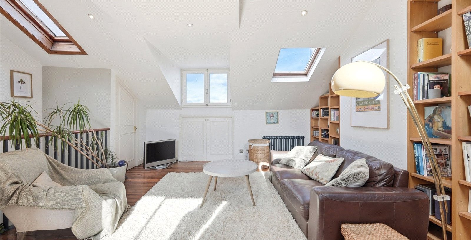 Gloucester Terrace, London, W2 - Picture 1
