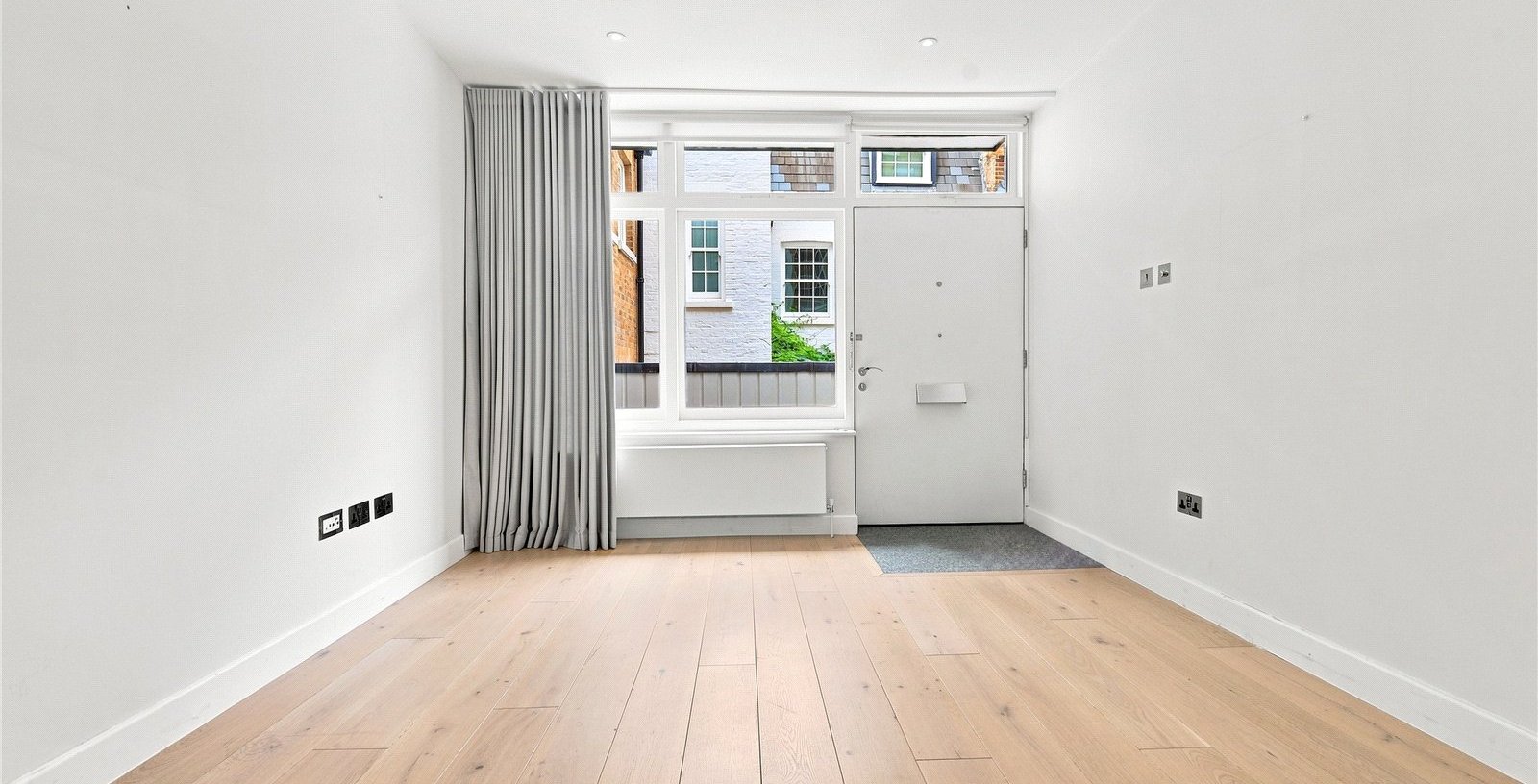 Bryanston Mews East, London, W1H - Picture 3