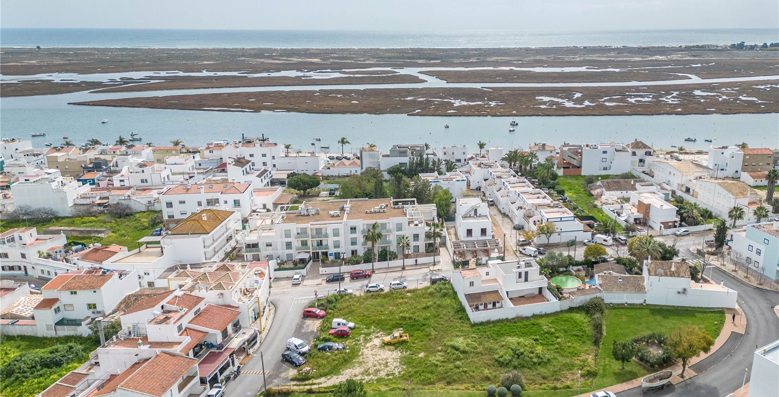 Cluttons Algarve