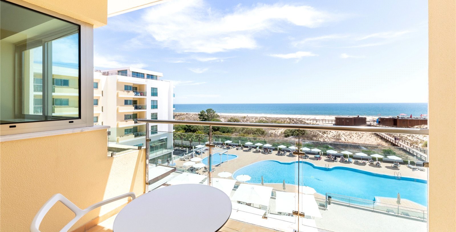 Cluttons Algarve