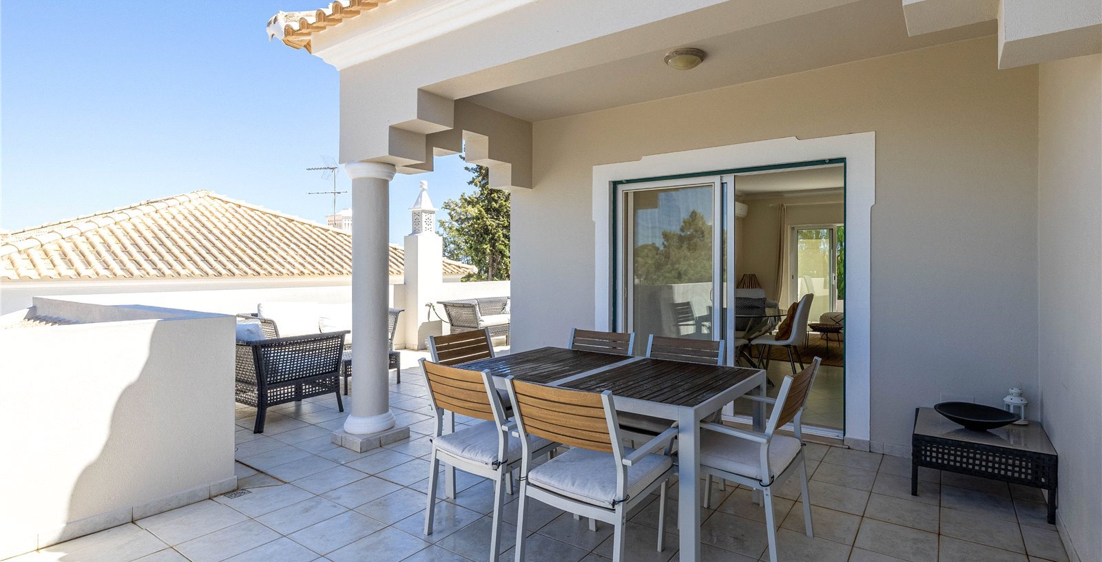 Cluttons-Algarve