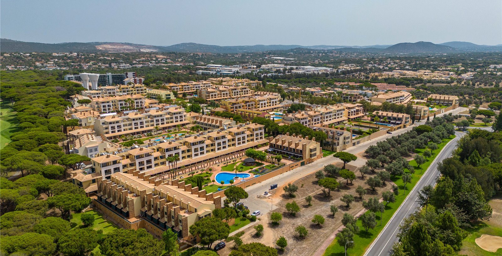 Cluttons-Algarve