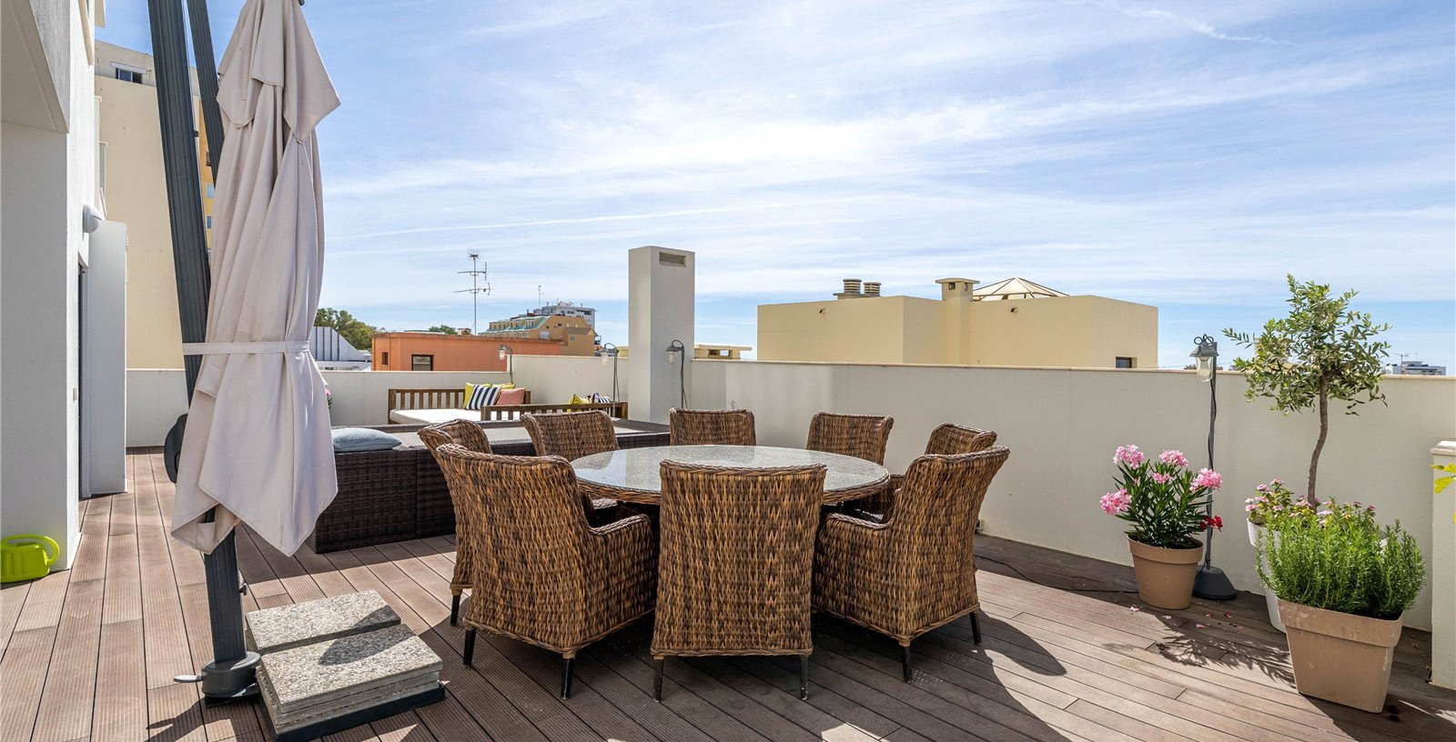 Cluttons-Algarve