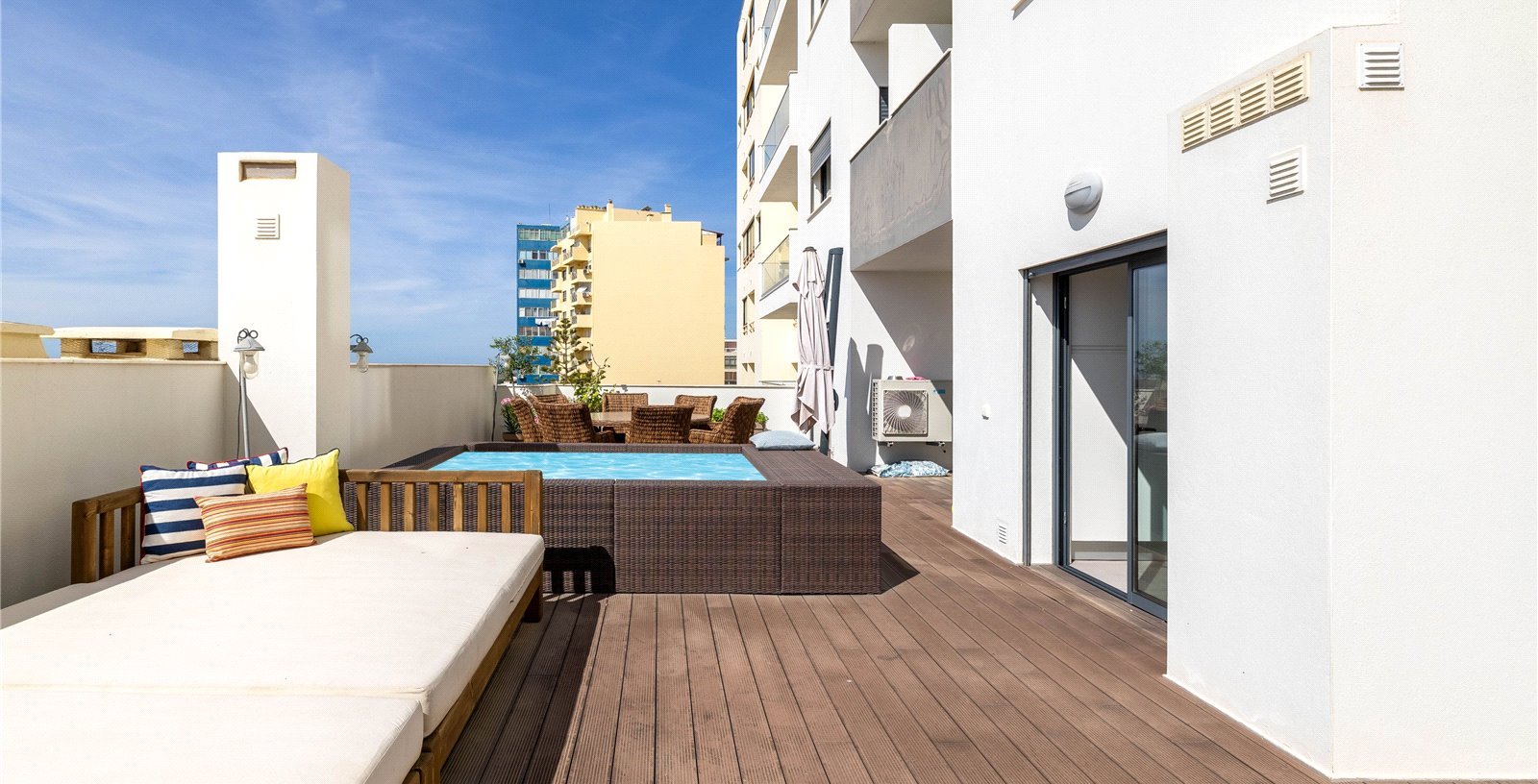 Cluttons-Algarve