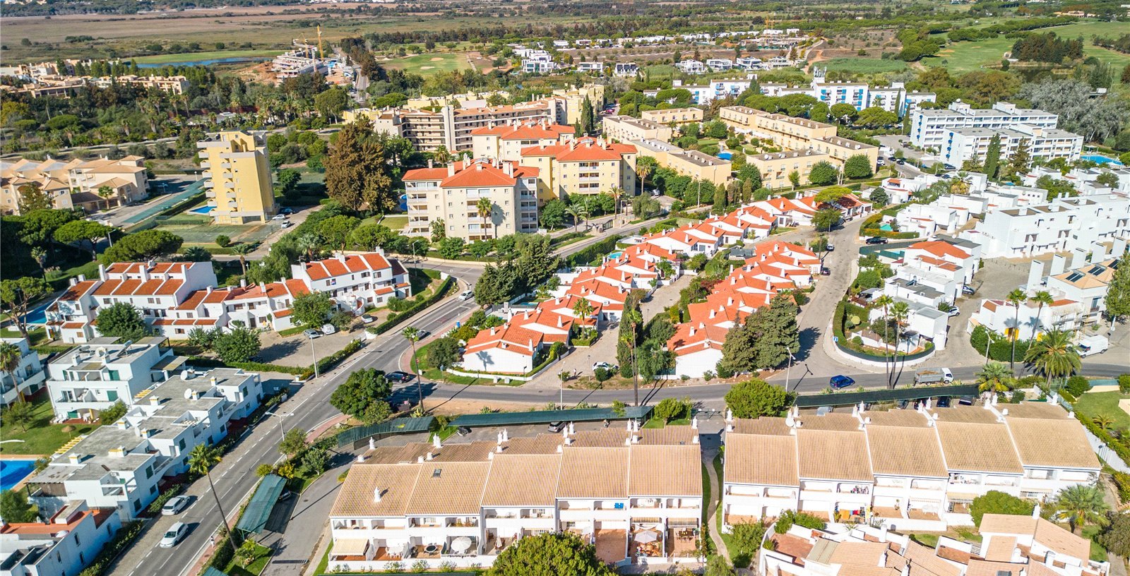 Cluttons-Algarve