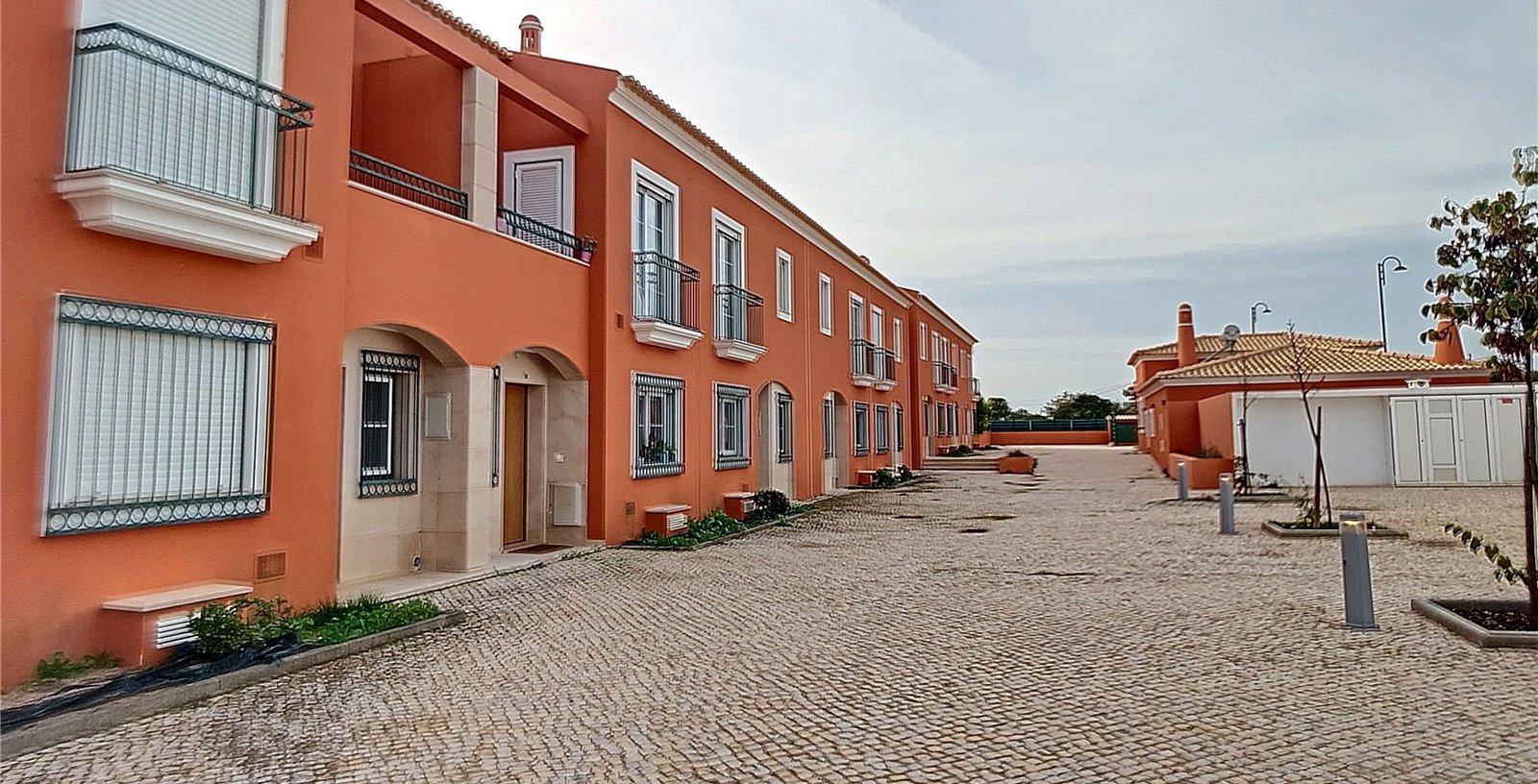 Cluttons-Algarve