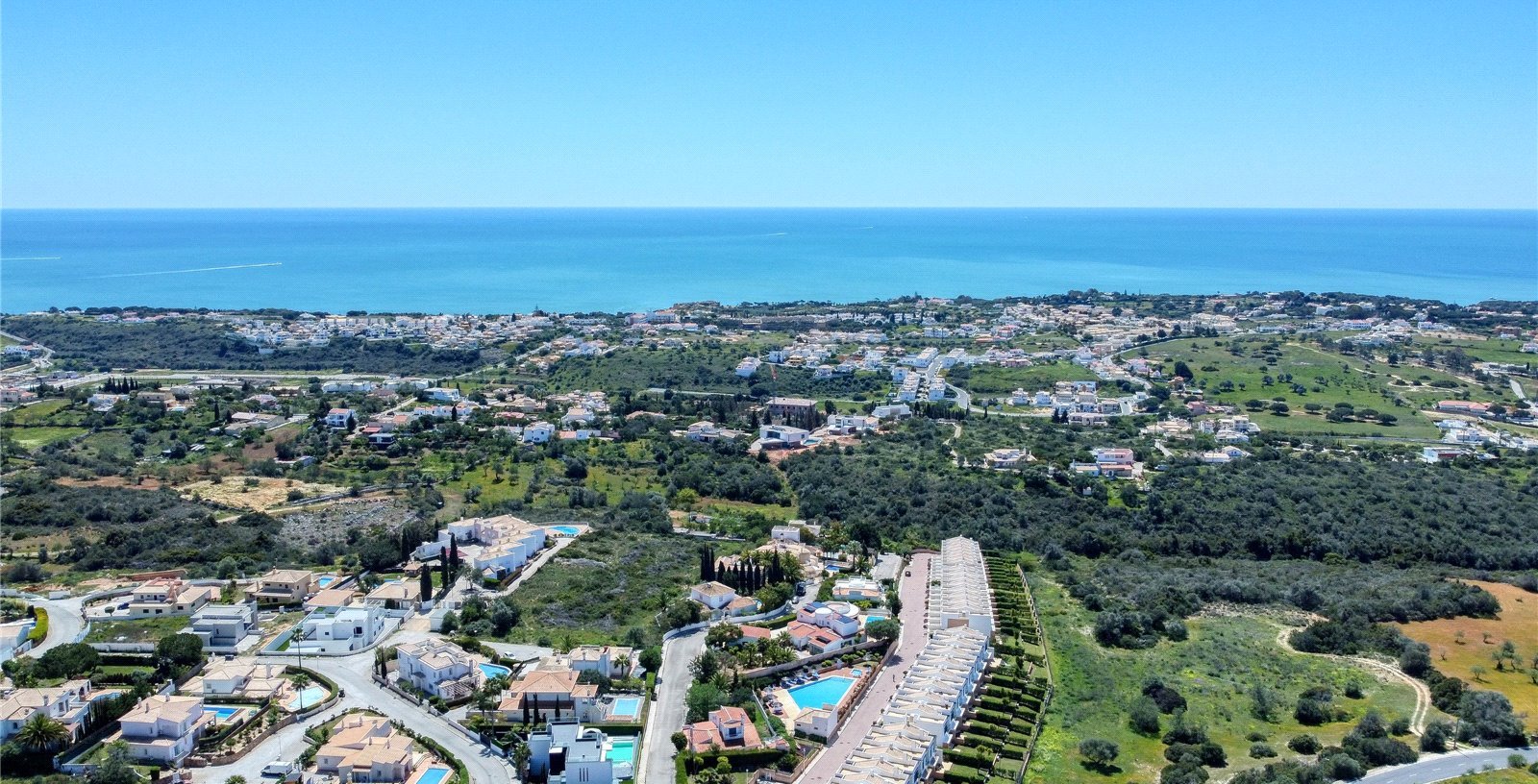 Cluttons-Algarve