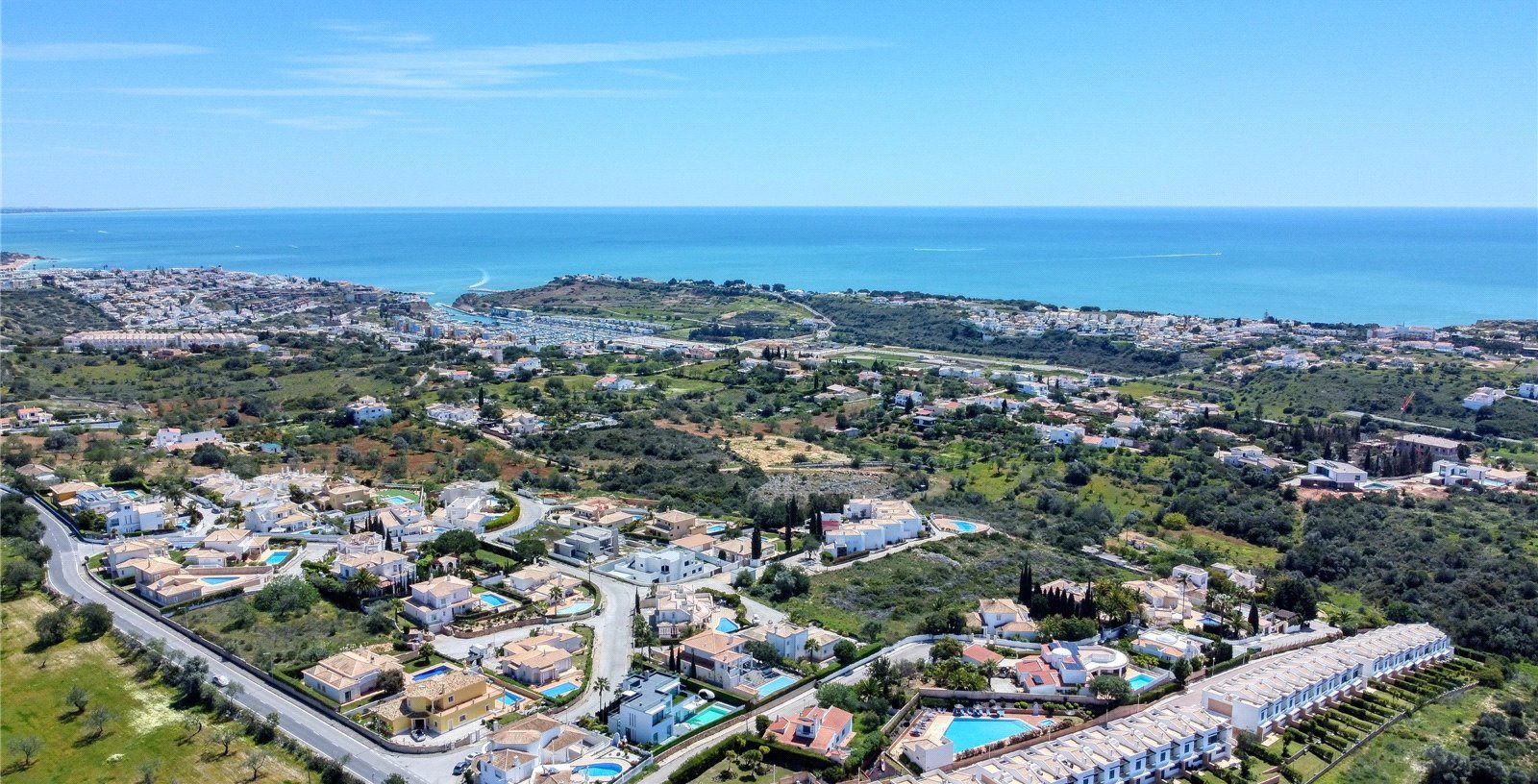 Cluttons-Algarve