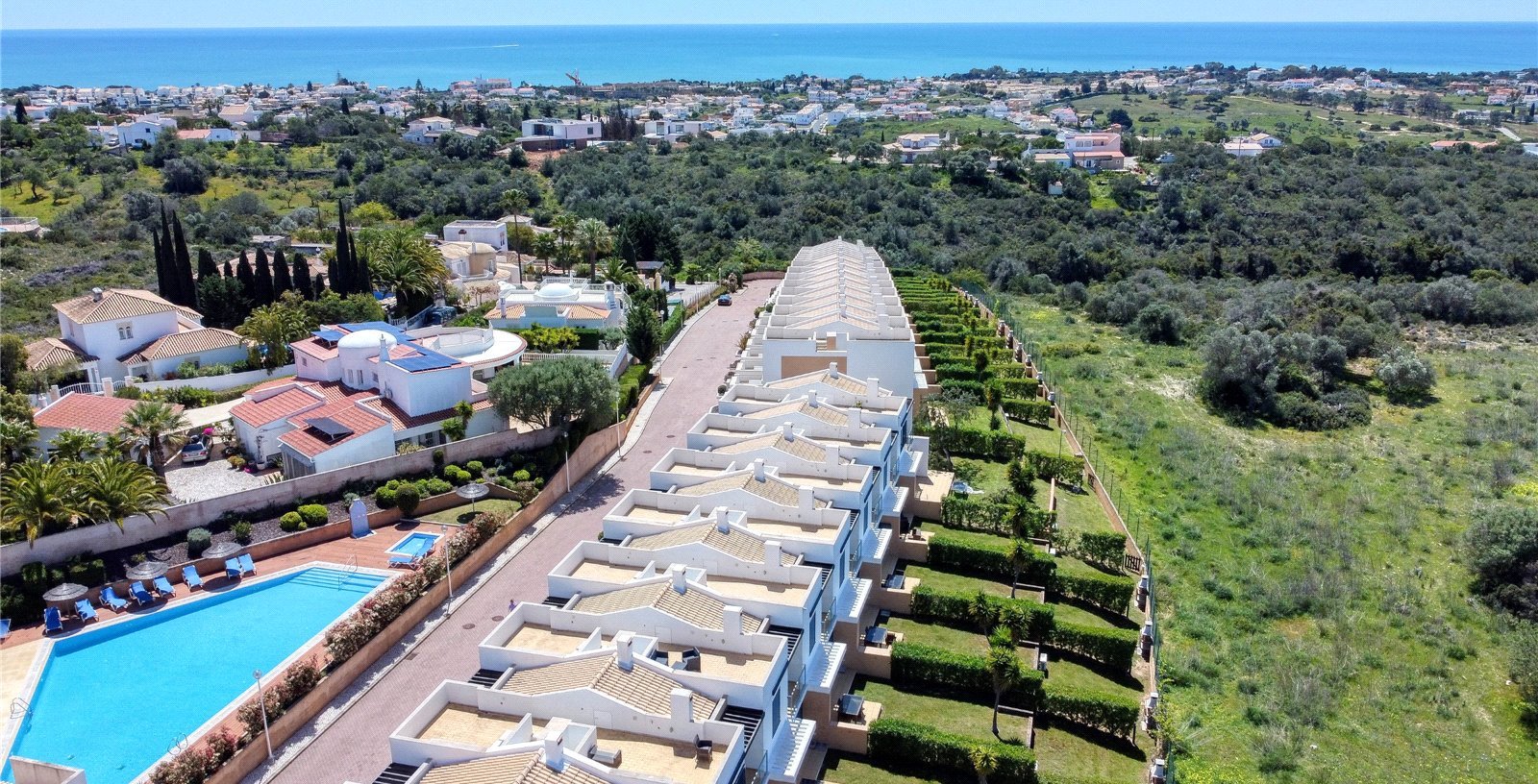Cluttons-Algarve