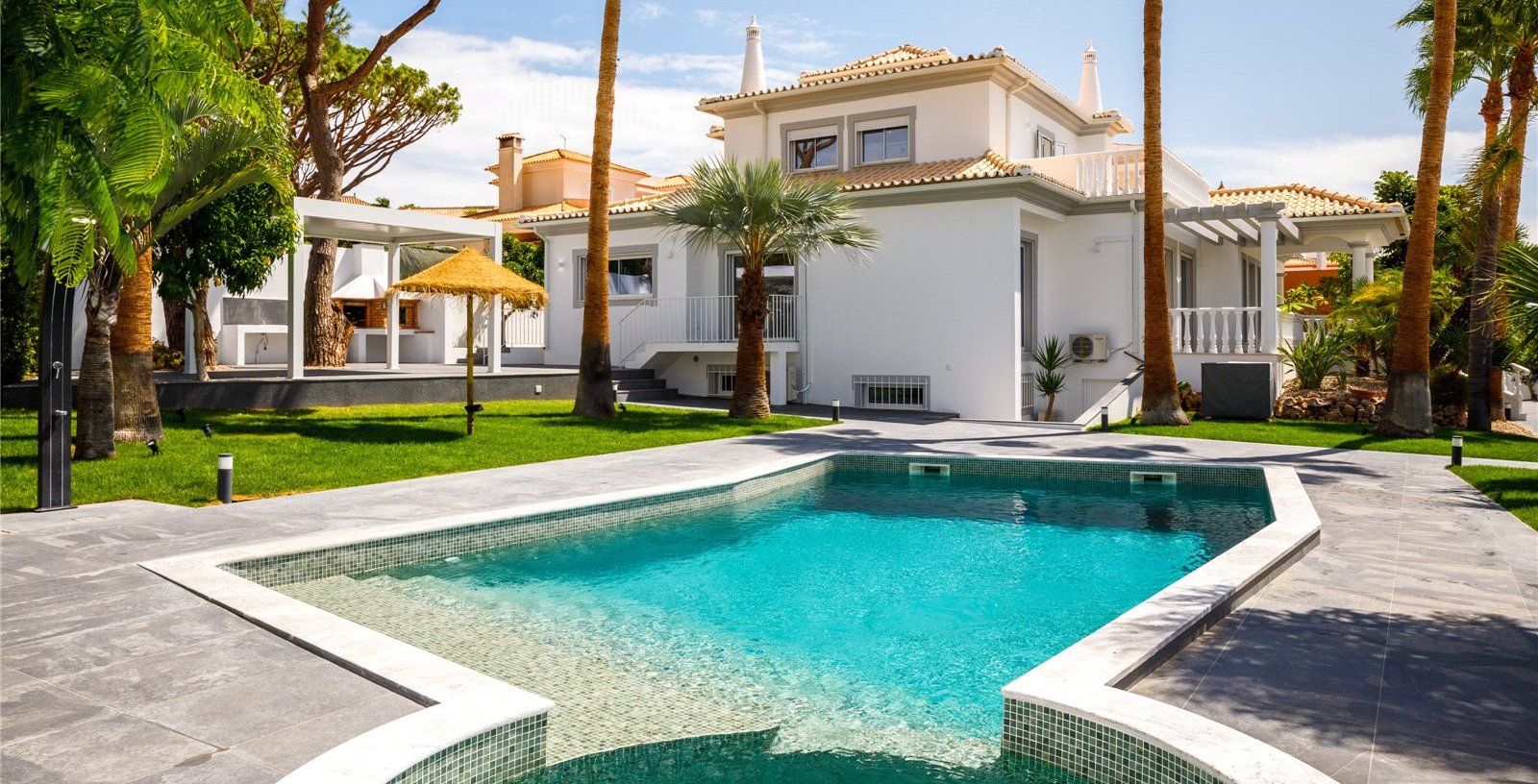 Cluttons-Algarve