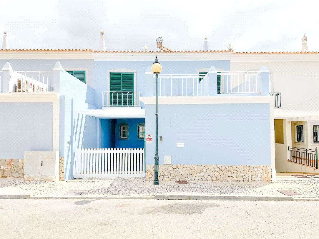 Cluttons-Algarve