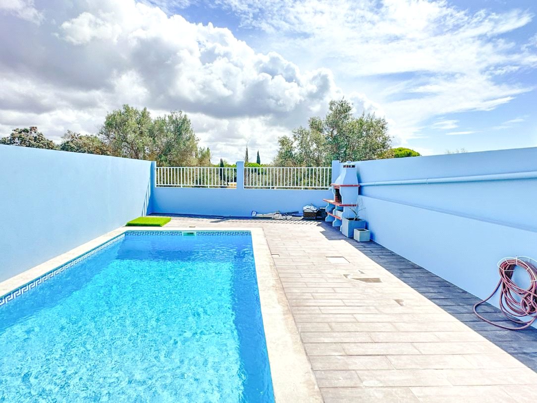 Cluttons-Algarve