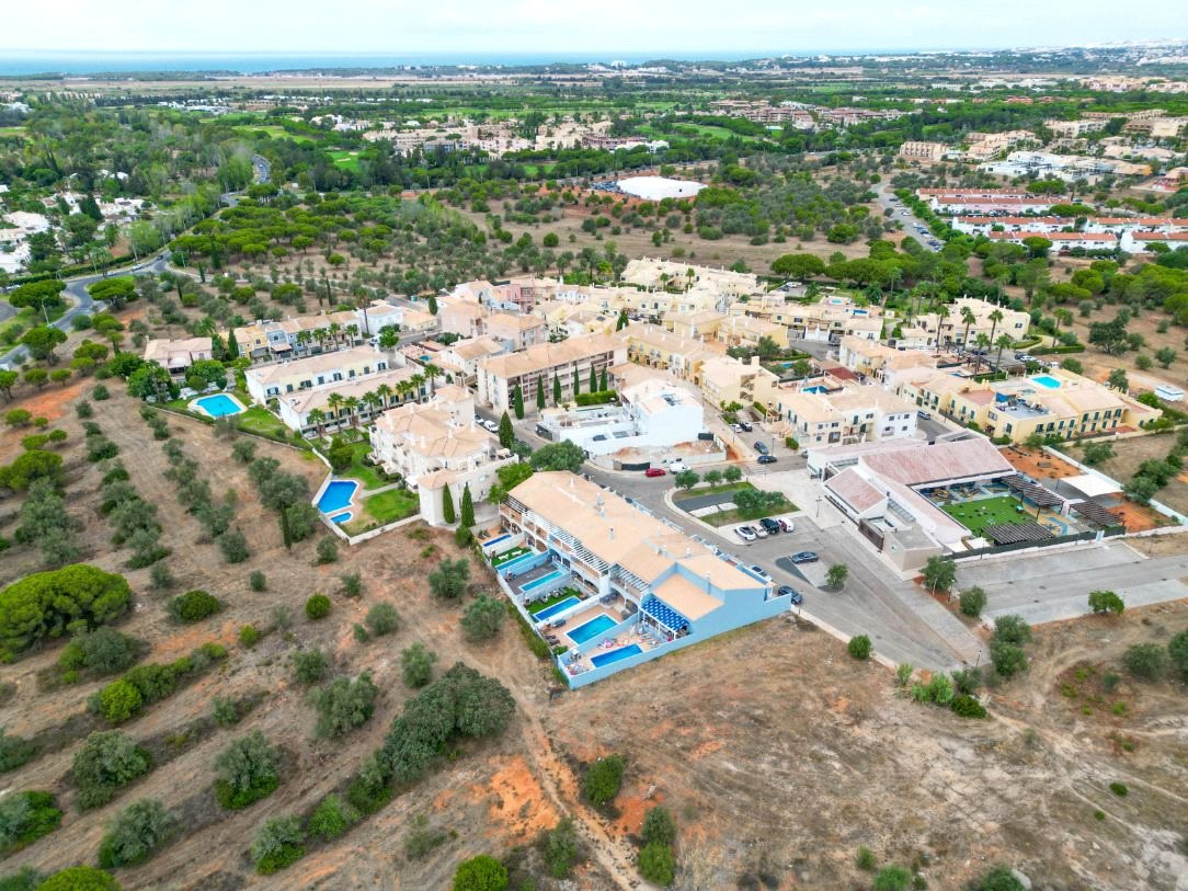 Cluttons-Algarve