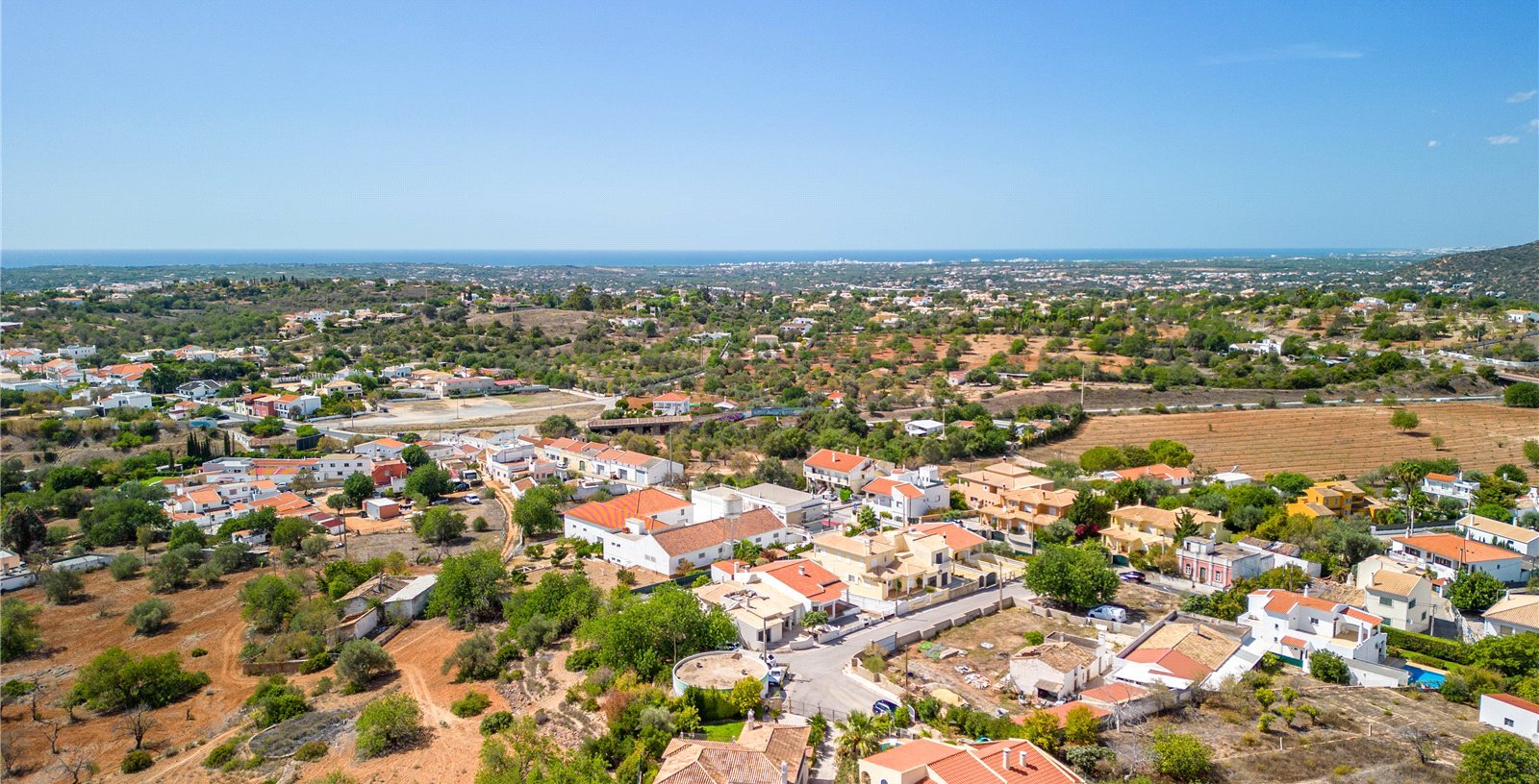 Cluttons-Algarve