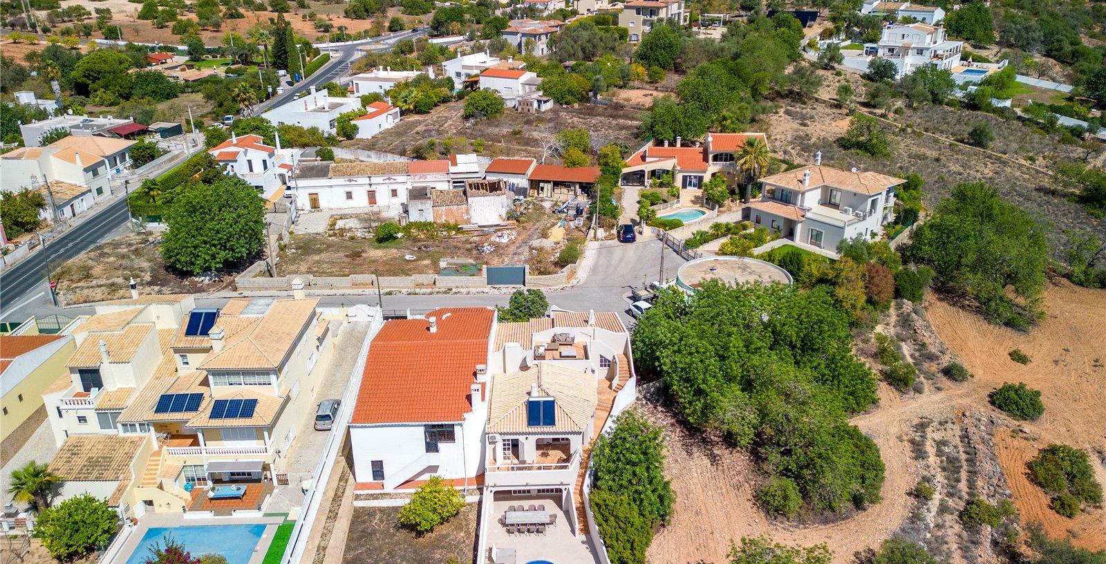 Cluttons-Algarve