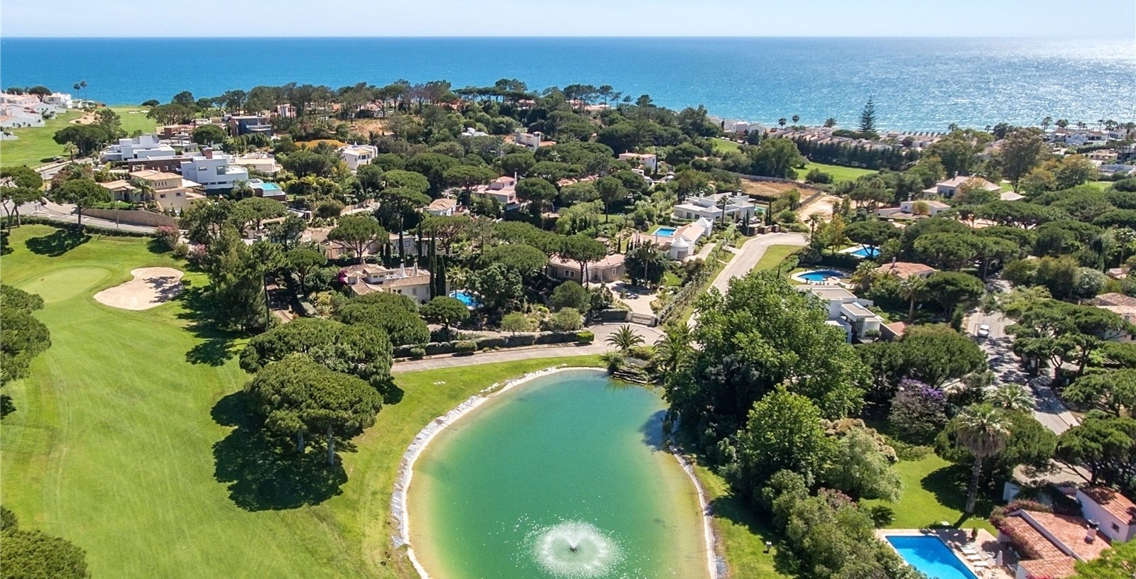 Cluttons_algarve_vil