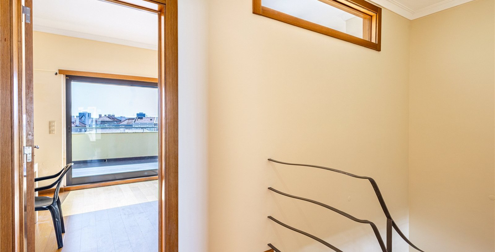T4 Flat In Areeiro, Lisbon, Portugal, 1070-034, Portugal - Picture 18