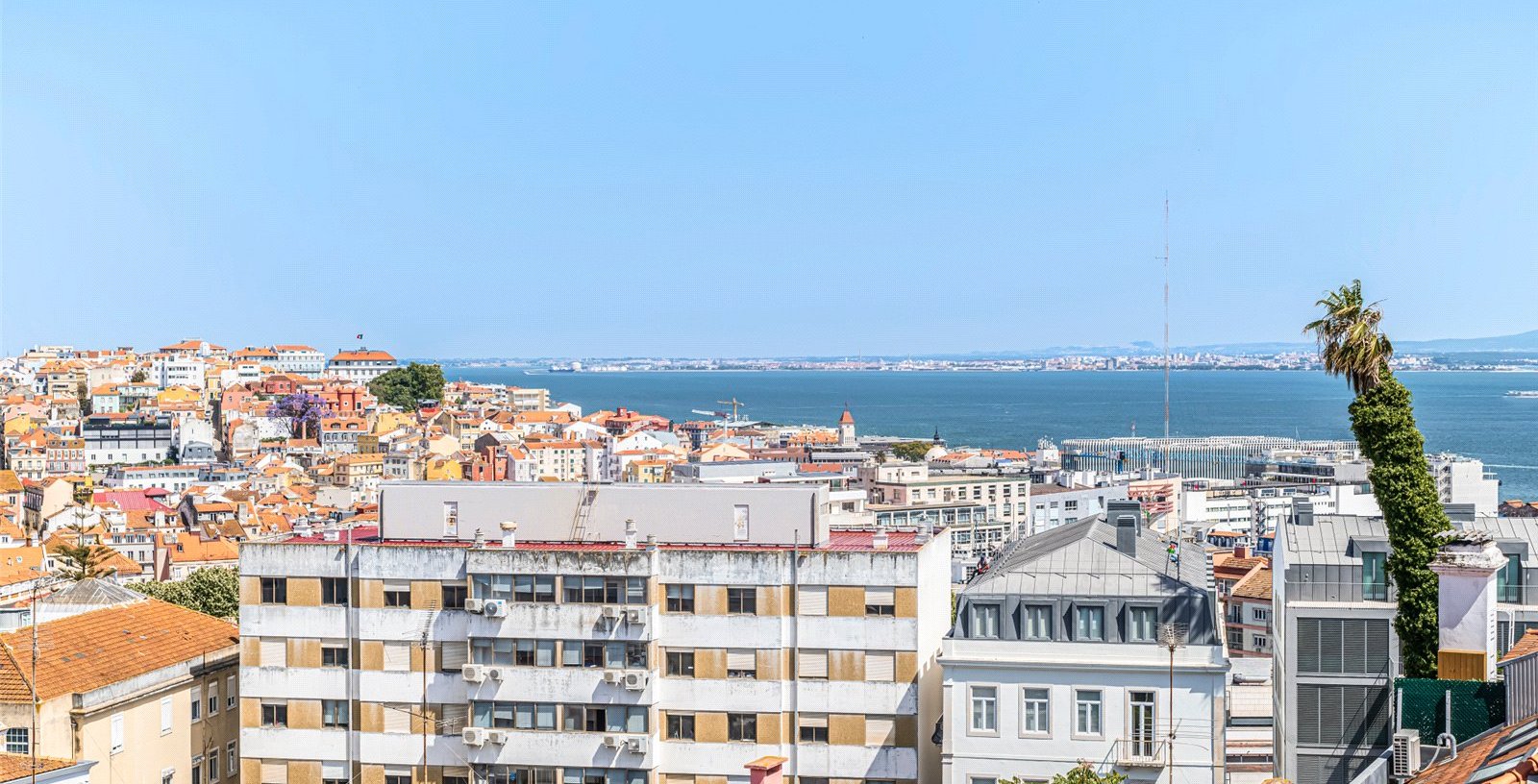 Stunning River Views In Lapa, Lisboa, Portugal, 1070-034, Portugal - Picture 7