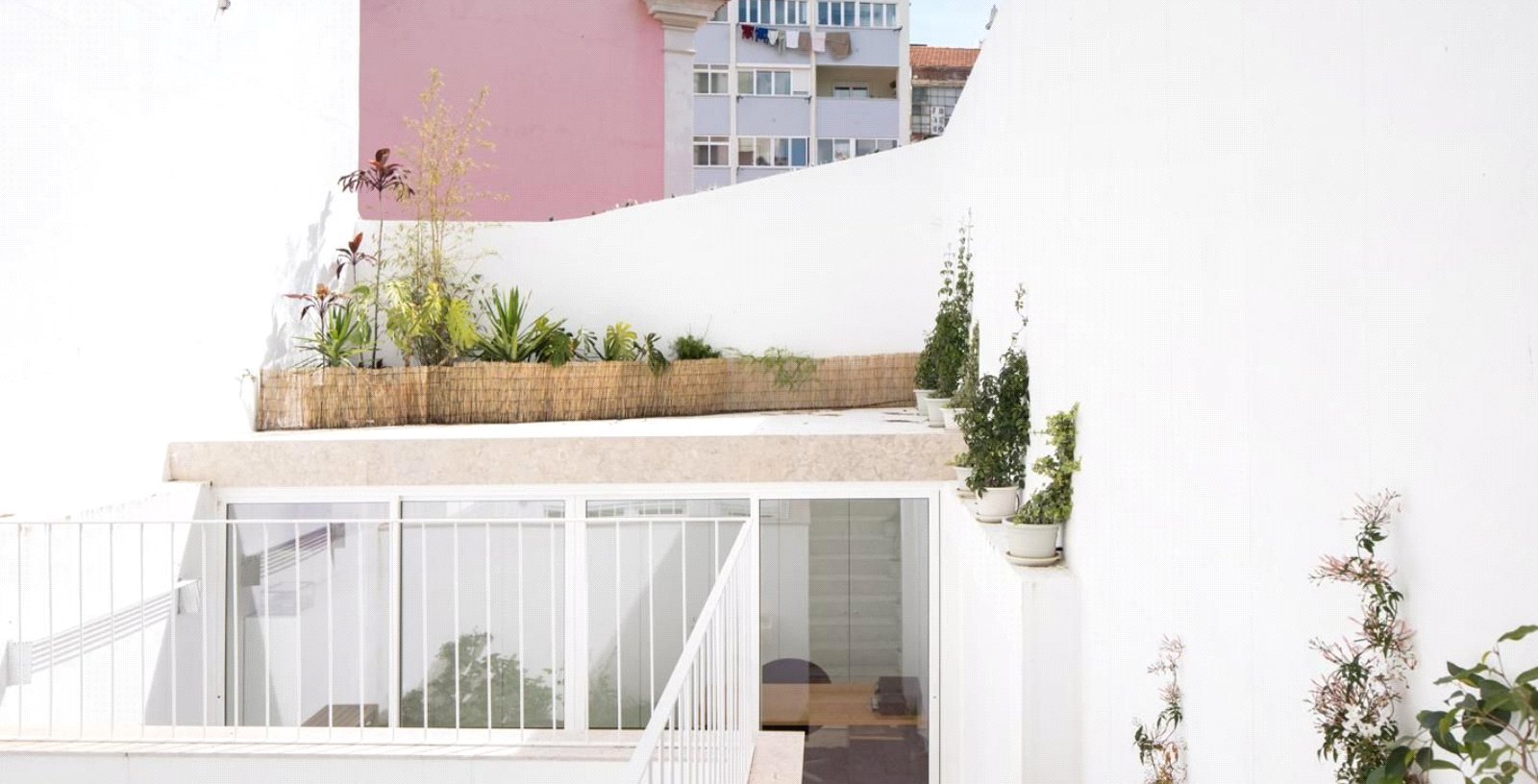 Private Garden Flat In Av. Novas, Lisbon, Portugal, 1070-034, Portugal - Picture 2