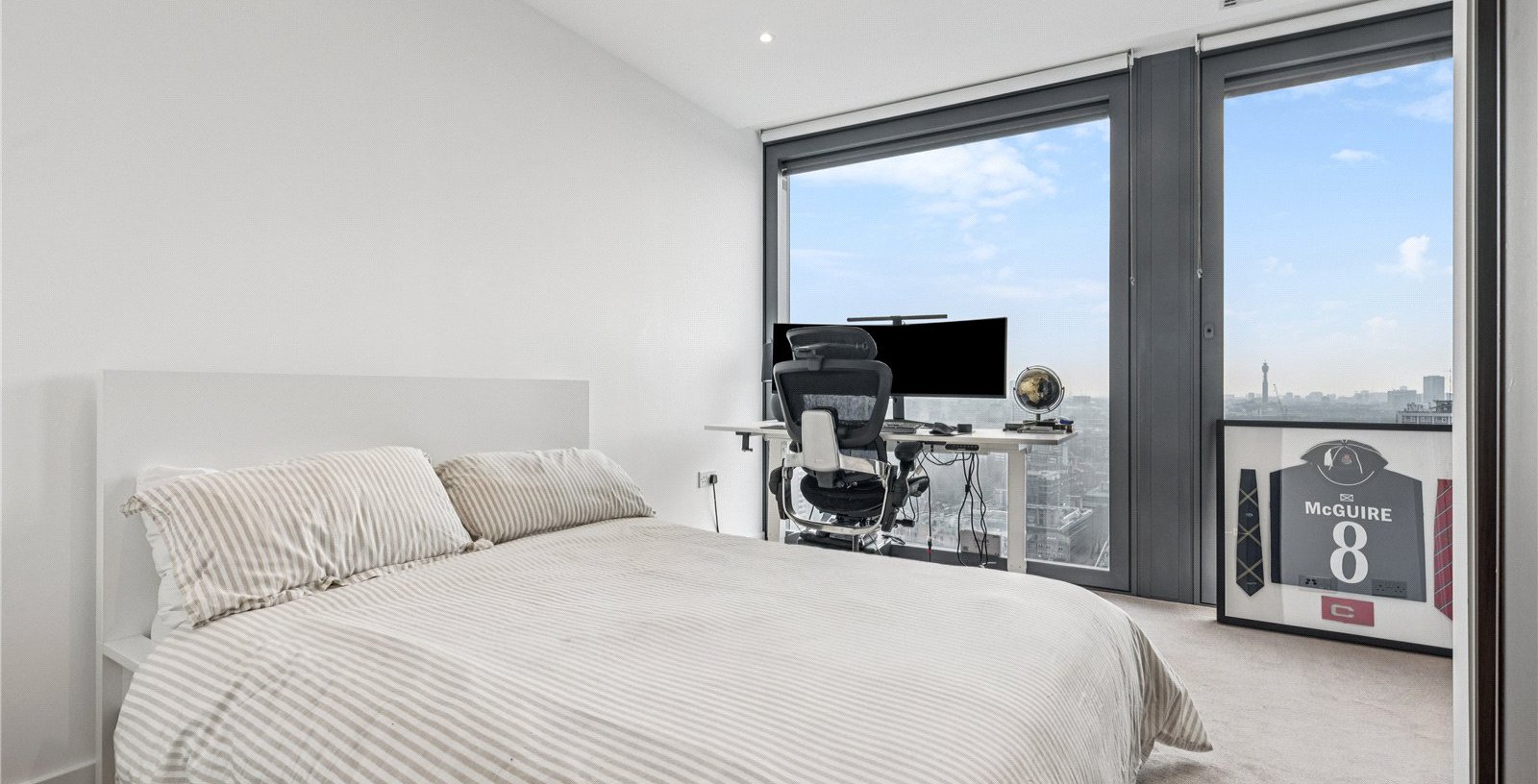 Chronicle Tower, London, EC1V - Picture 9