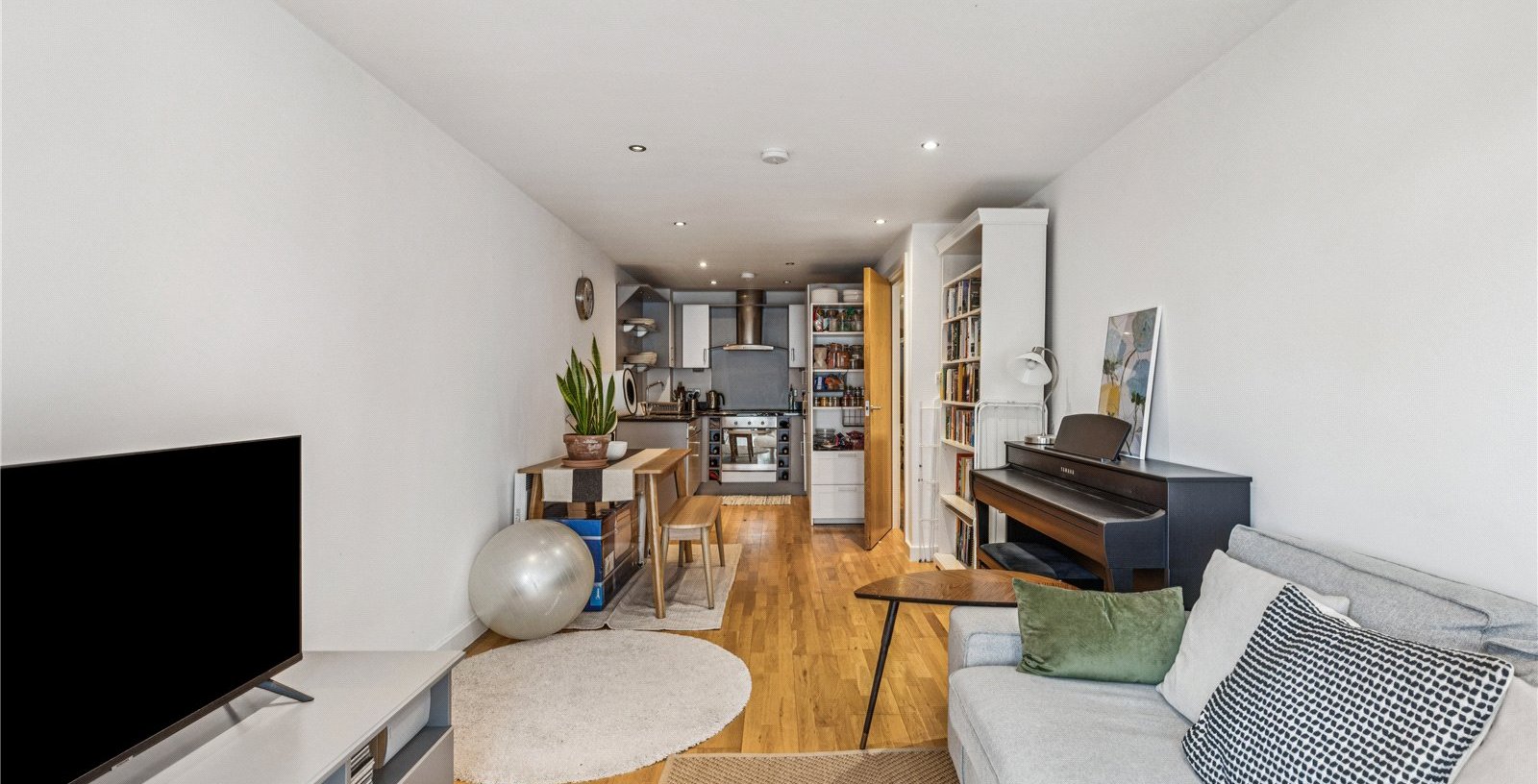Southgate Road, London, N1 - Picture 8