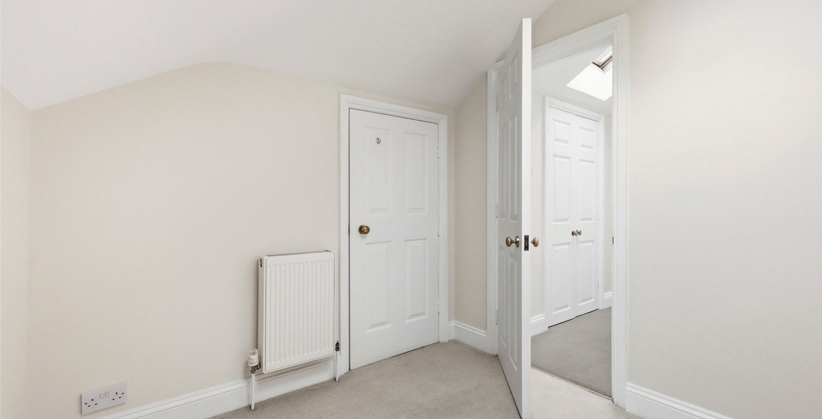 Aliwal Mews, London, SW11 - Picture 11