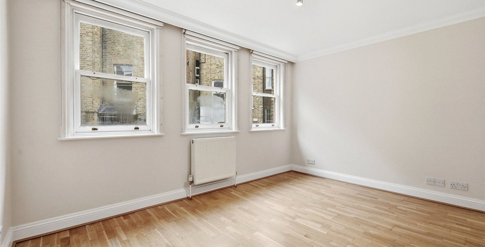 Aliwal Mews, London, SW11 - Picture 14