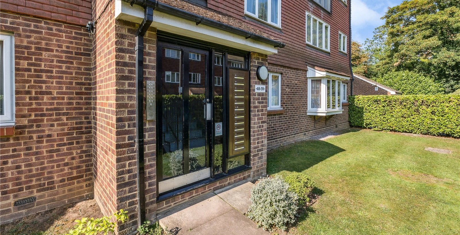 Crowthorne Close, London, SW18 - Picture 14
