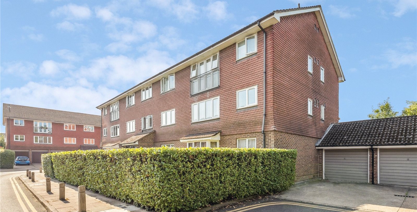 Crowthorne Close, London, SW18 - Picture 15