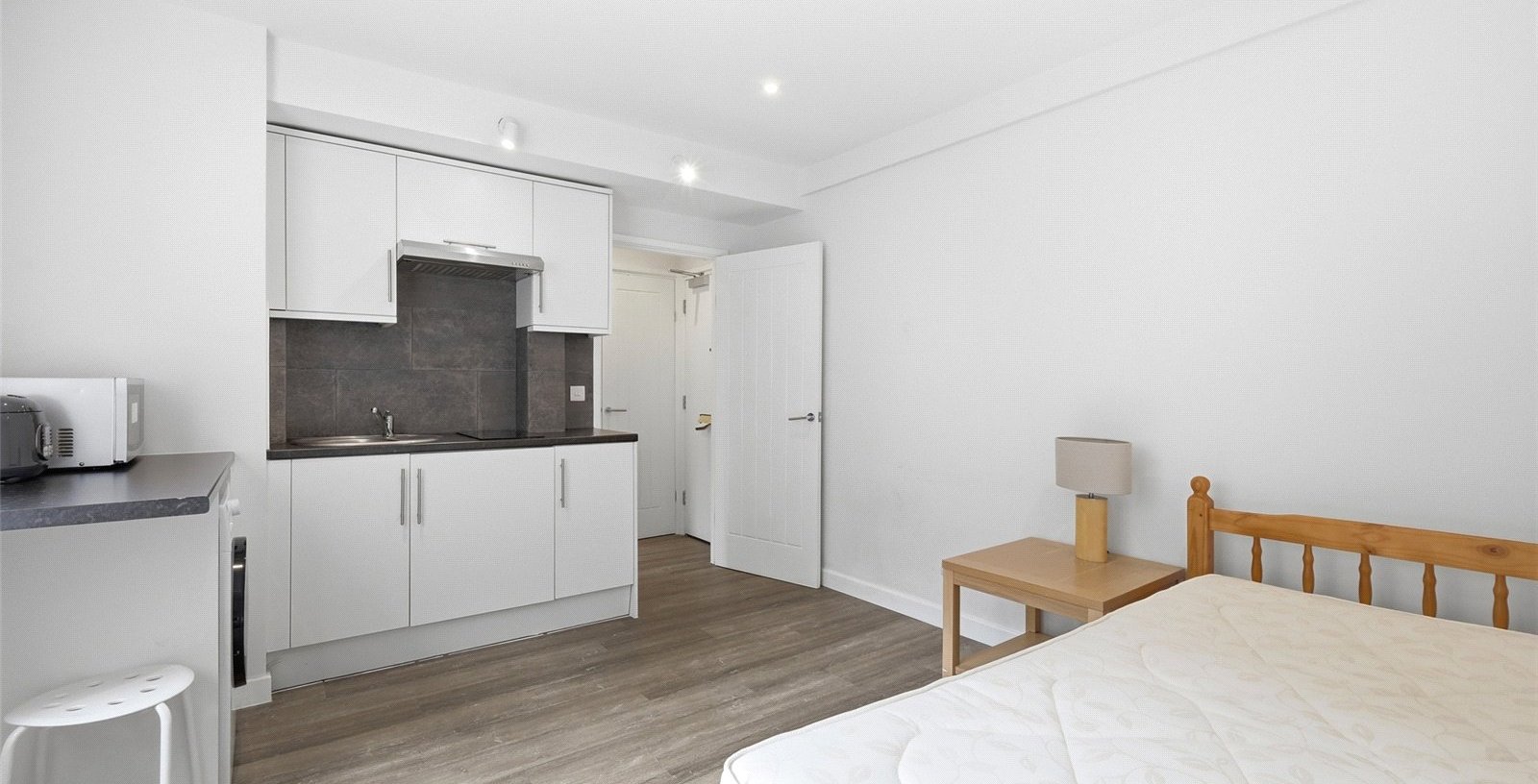 Sloane Avenue, London, SW3 - Picture 2