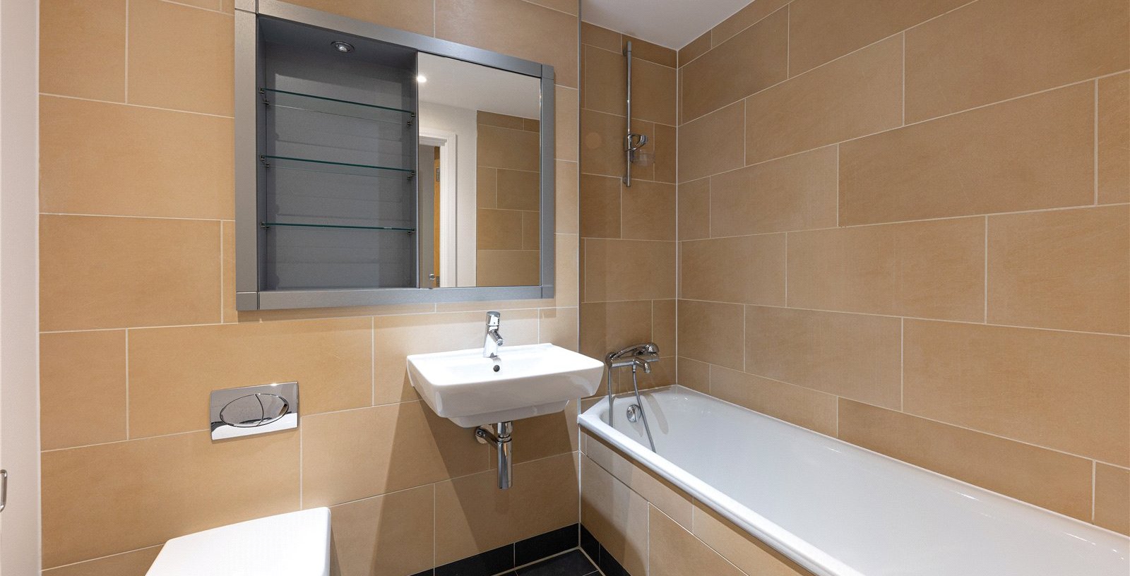 Meridian Court, London, SE16 - Picture 4