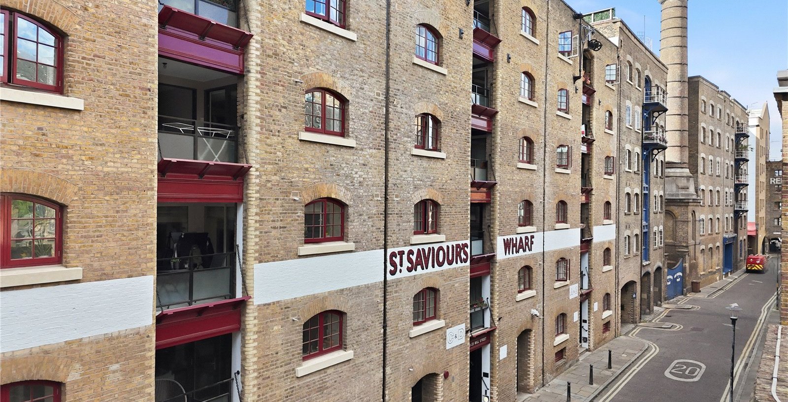 St. Saviours Wharf, London, SE1 - Picture 19