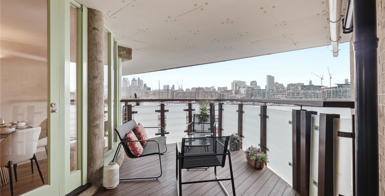River View Heights, London, SE16 - Picture 3