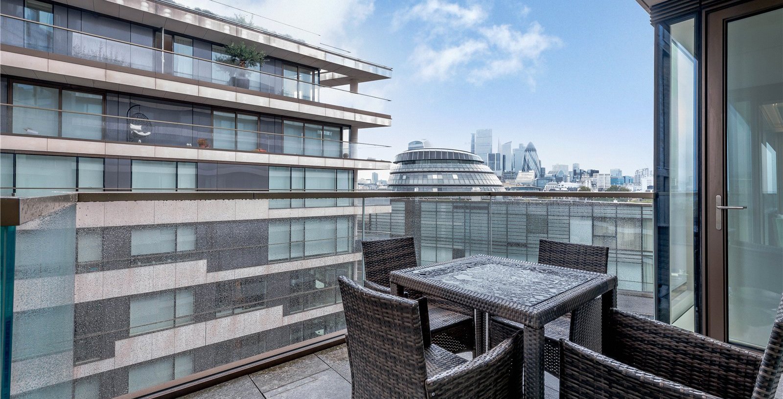 Balmoral House, London, SE1 - Picture 2