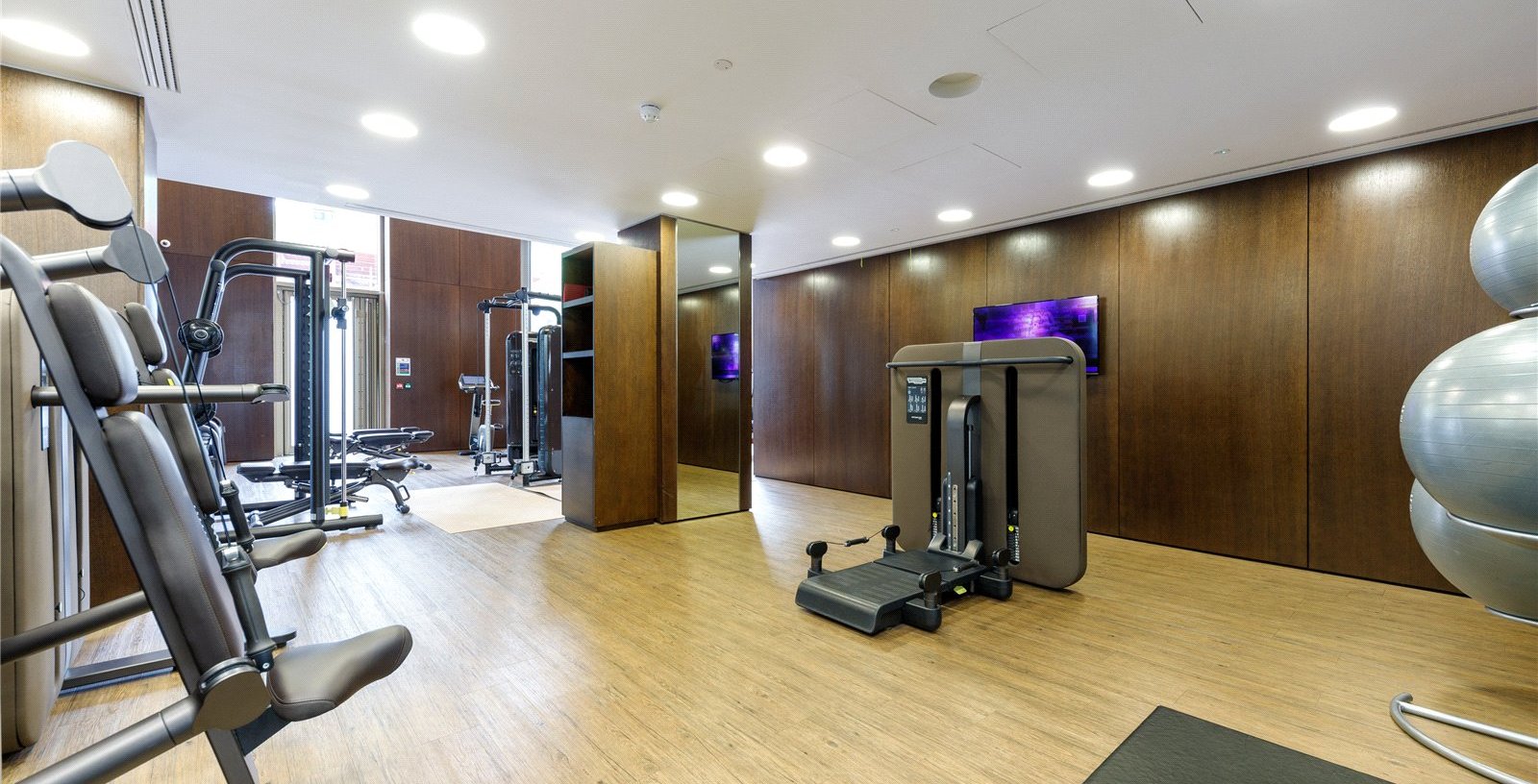 Balmoral House, London, SE1 - Picture 29