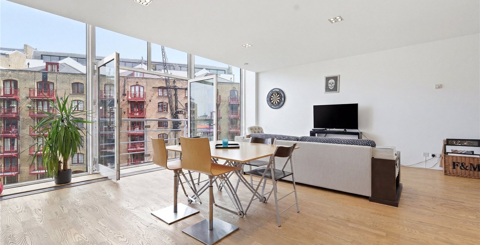 Saffron Wharf, London, SE1 - Picture 20