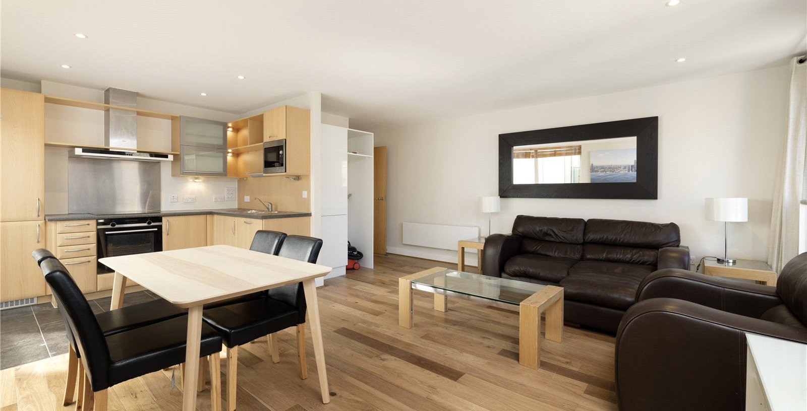 Axis Court, London, SE16 - Picture 3