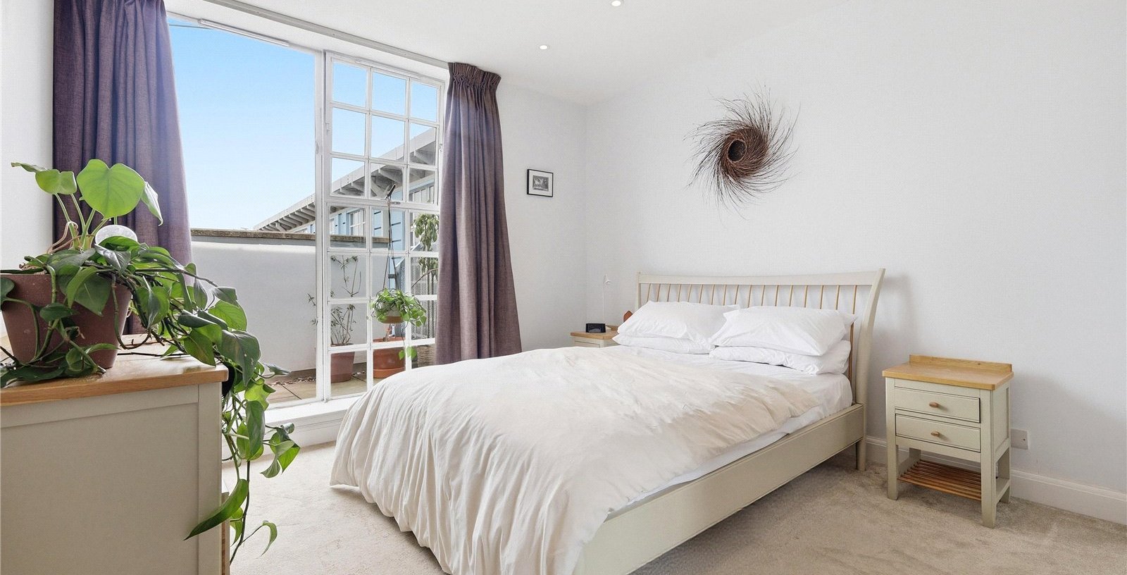 Tamarind Court, London, SE1 - Picture 3