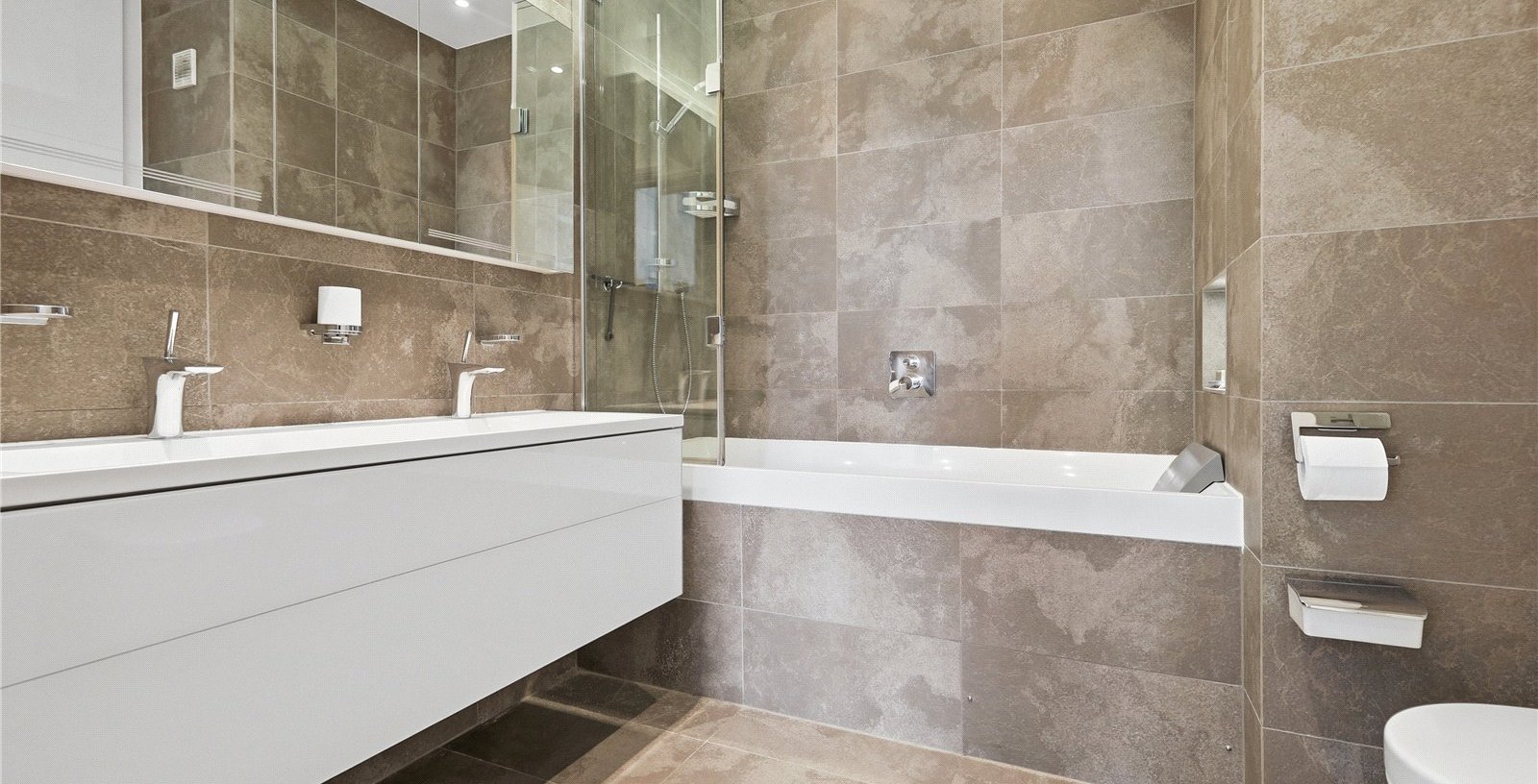 Tamarind Court, London, SE1 - Picture 6