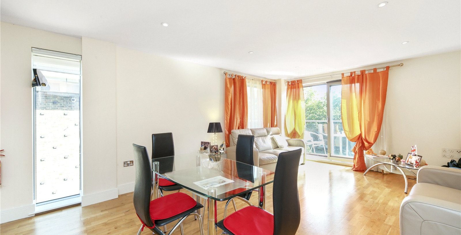 Mission Point, London, SE16 - Picture 11