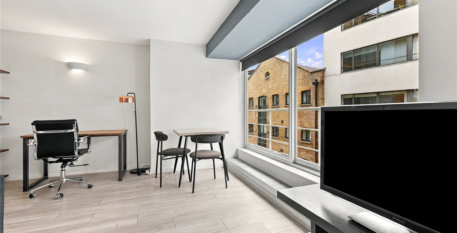 Cinnamon Wharf, London, SE1 - Picture 1