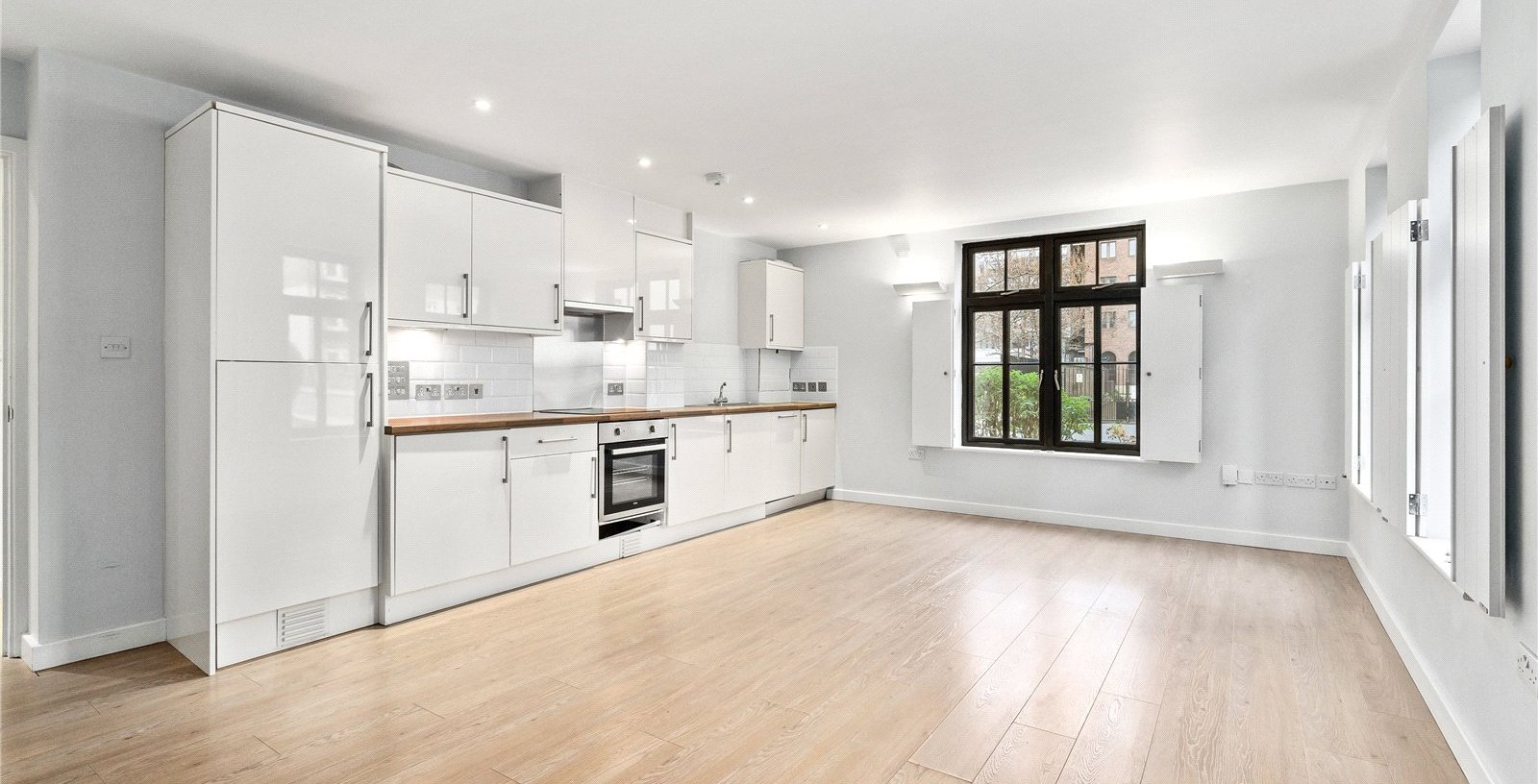 Walker House, London, SE1 - Picture 1