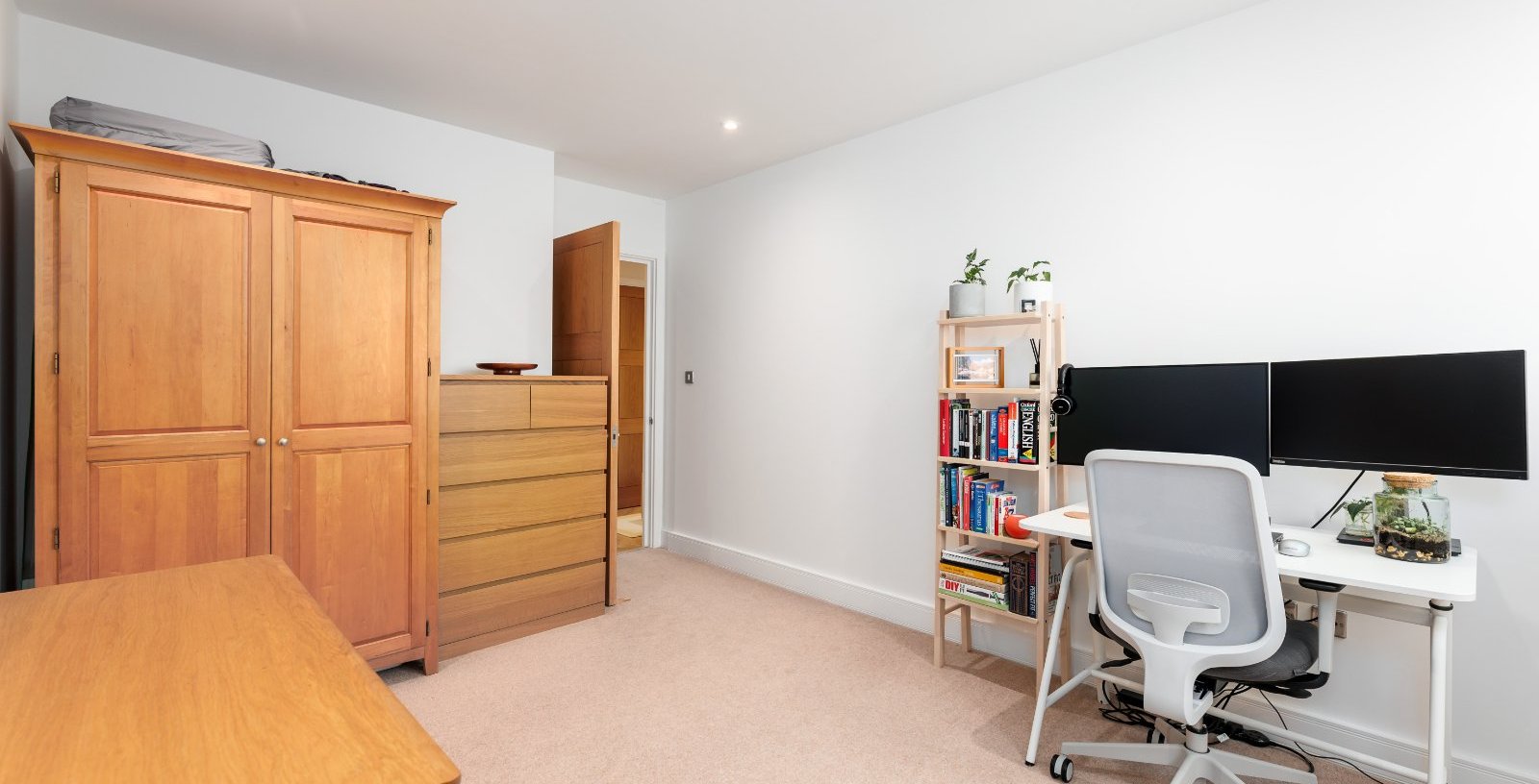 Halcyon Wharf, London, E1W - Picture 11