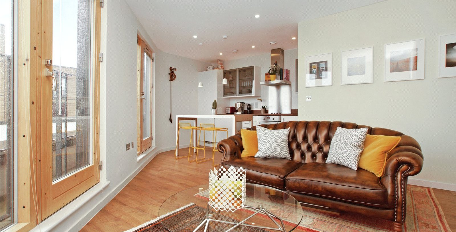 Compass House, London, E1W - Picture 1
